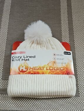 Women's Cozy Lined Knit Hat - Cream with Pom